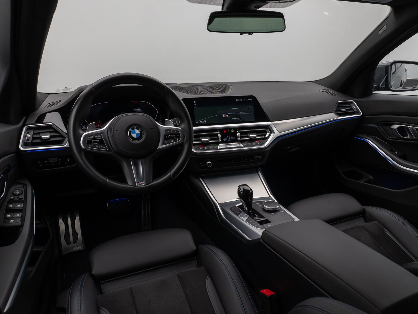 BMW 330i M Sport - Samsaru's Car Outlet