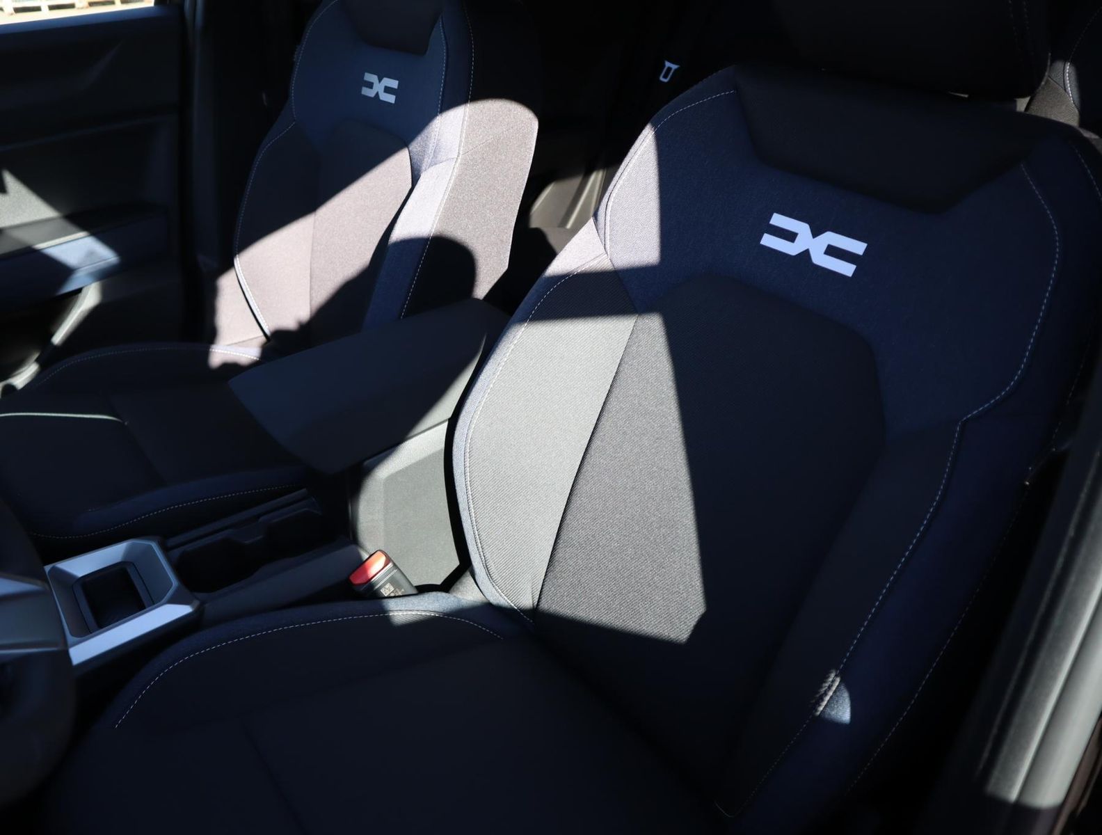 Dacia Duster Journey TCe 130 - Samsaru's Car Outlet