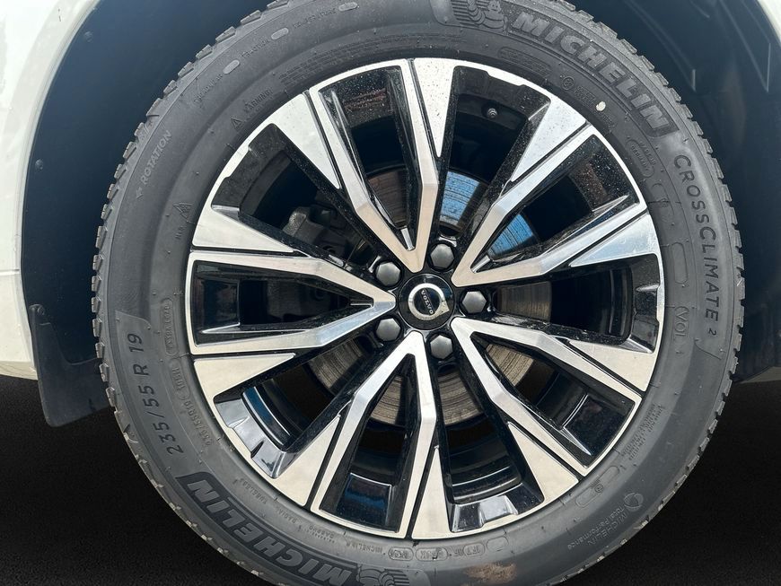Volvo XC60 B5 B AWD Plus Dark