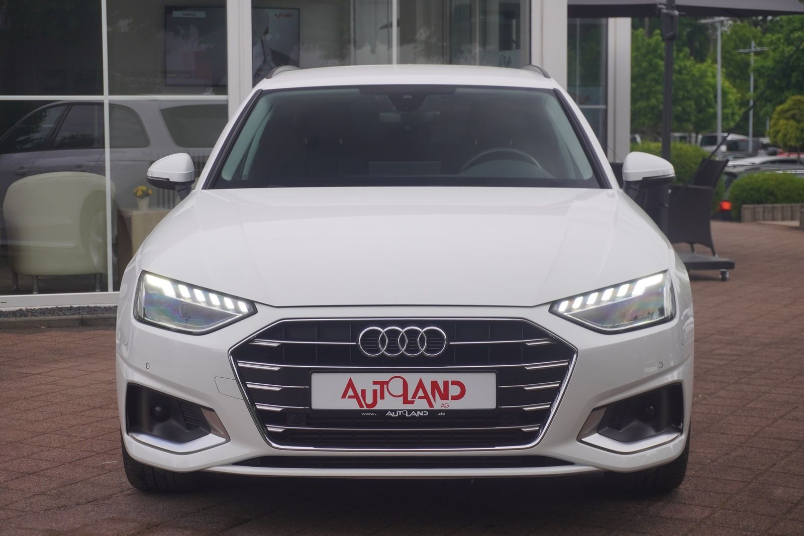 Audi A4 Avant 35 TFSI S-Tronic - Samsaru's Car Outlet