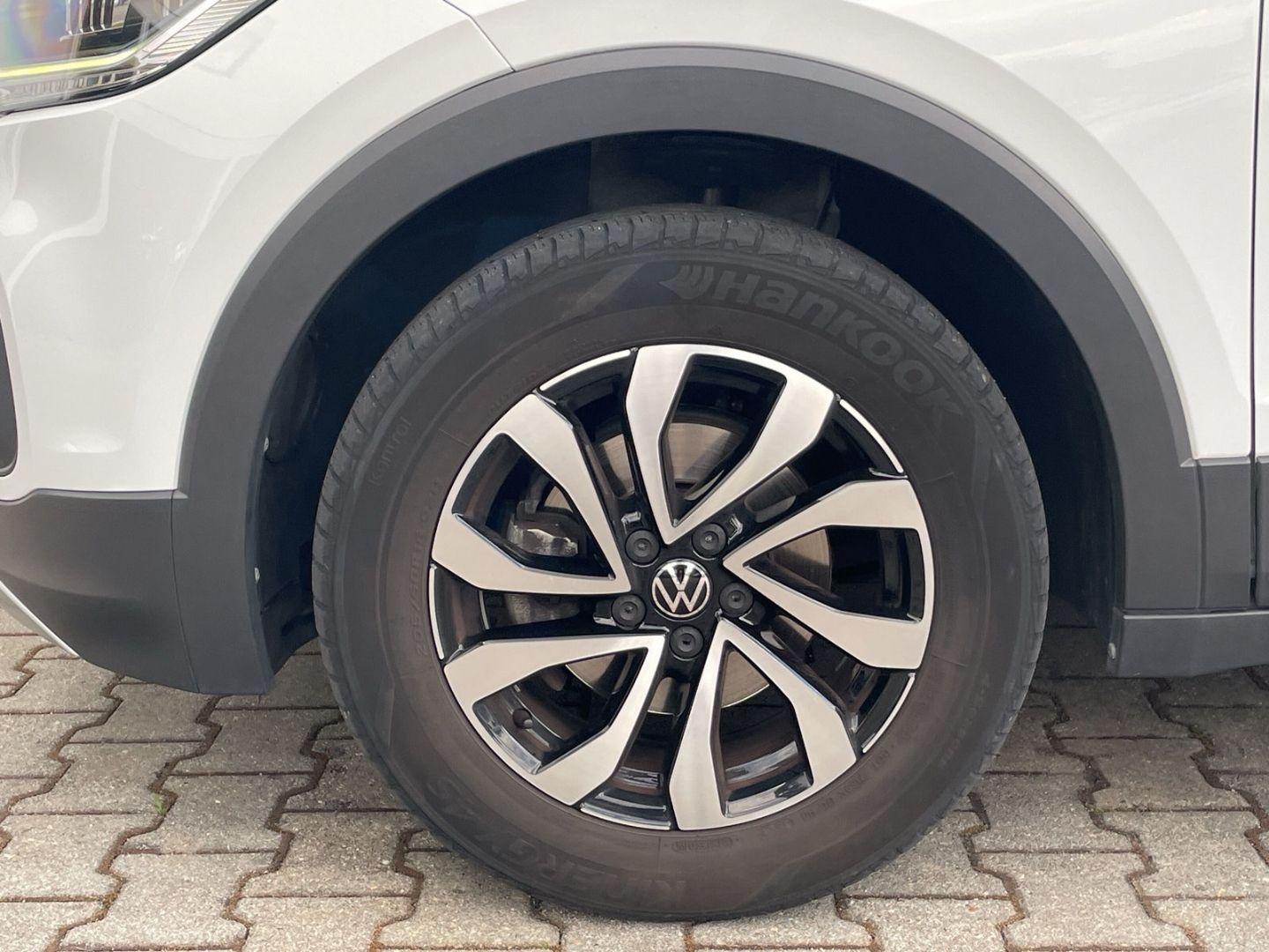 Volkswagen T-Cross 1.5 TSI DSG Active - Samsaru's Car Outlet