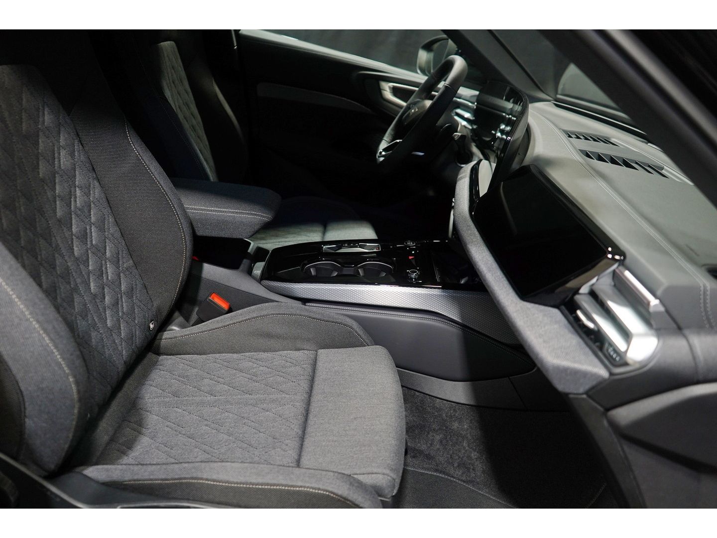 Audi A5 Avant TDI quattro S line Tech+ AHK