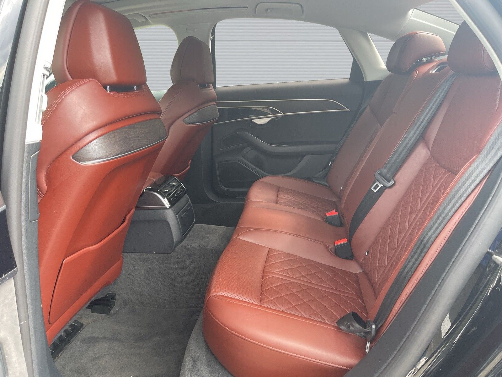 Audi A8 50 TDI quattro - Samsaru's Car Outlet