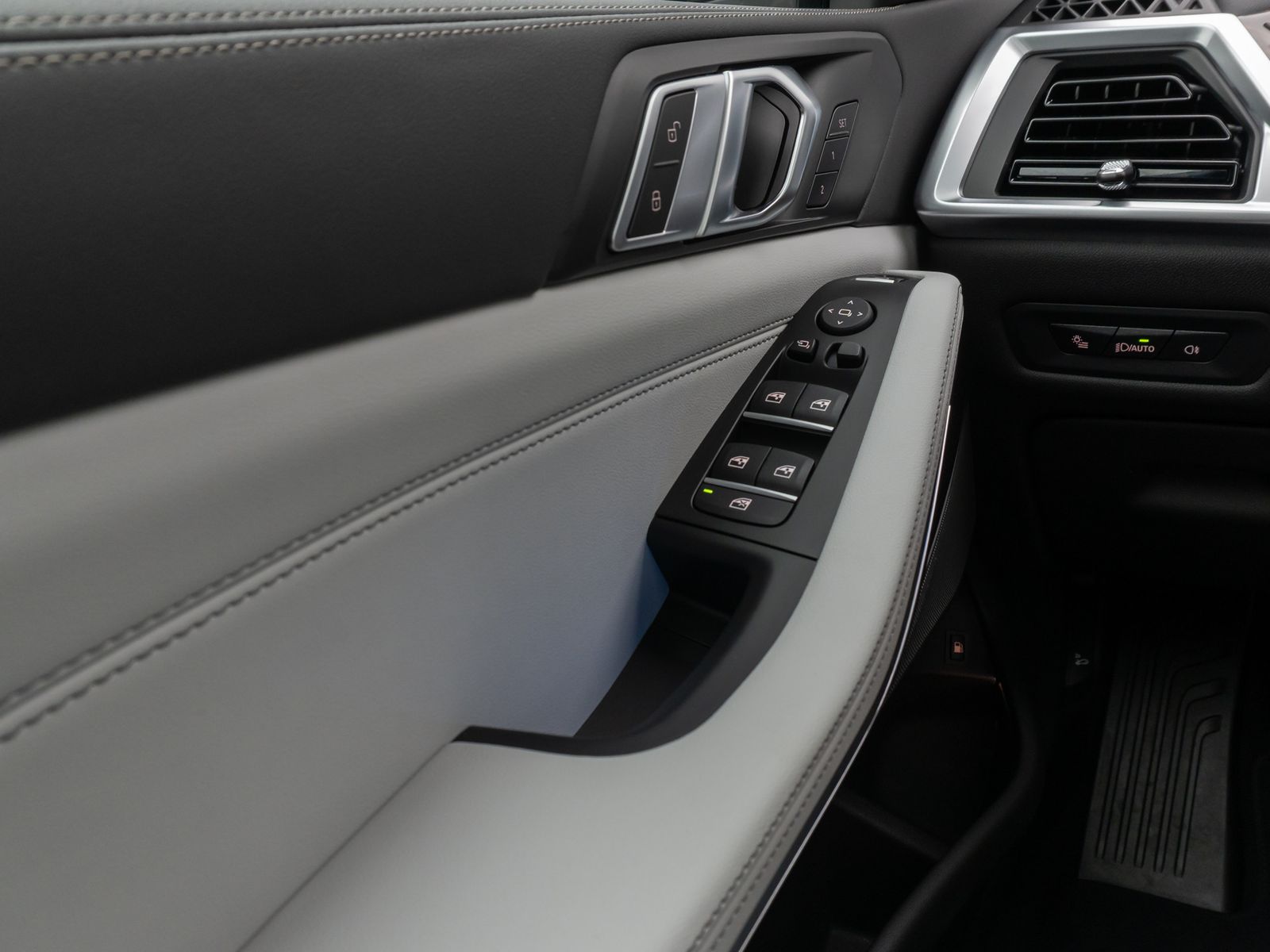 BMW X5 xD50e M Sport Panorama 360°HUD DAB H/K SoftCL