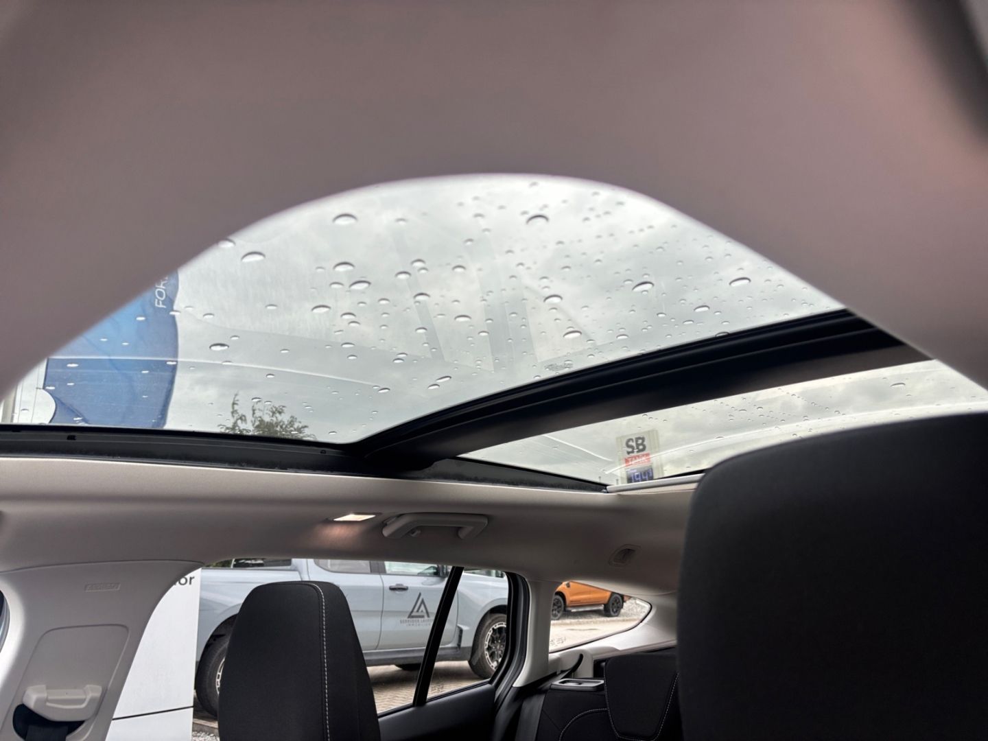 Ford Focus Turnier Titanium X Sportpaket AHK-klappbar