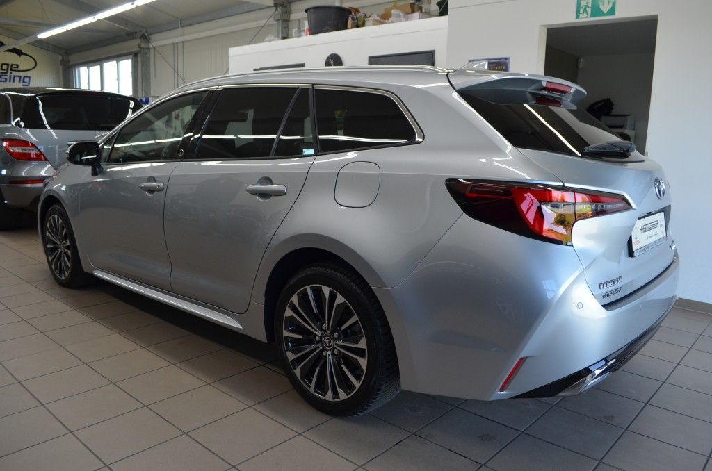 Toyota Corolla TS 1.8 Hybrid - Samsaru's Car Outlet