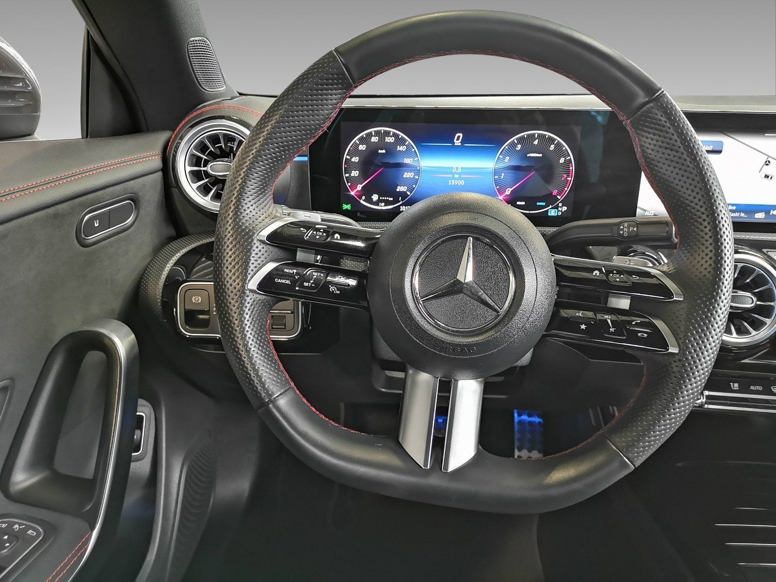 Mercedes-Benz CLA 200 Coupé AMG ADVANCED PLUS - Samsaru's Car Outlet