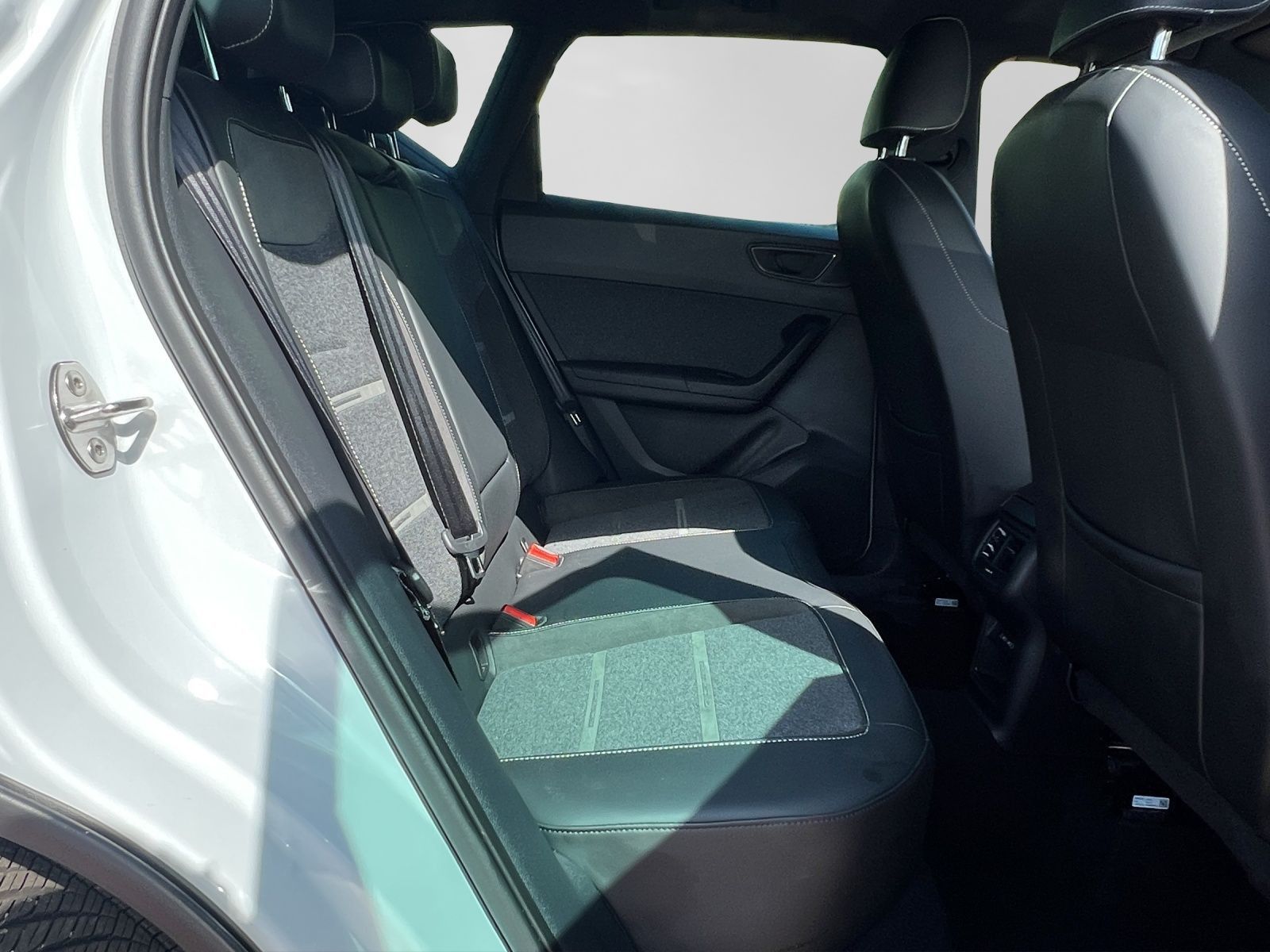 Seat Ateca 2.0 TDI DSG XP NAVI AHK ACC GJR SITZHZ