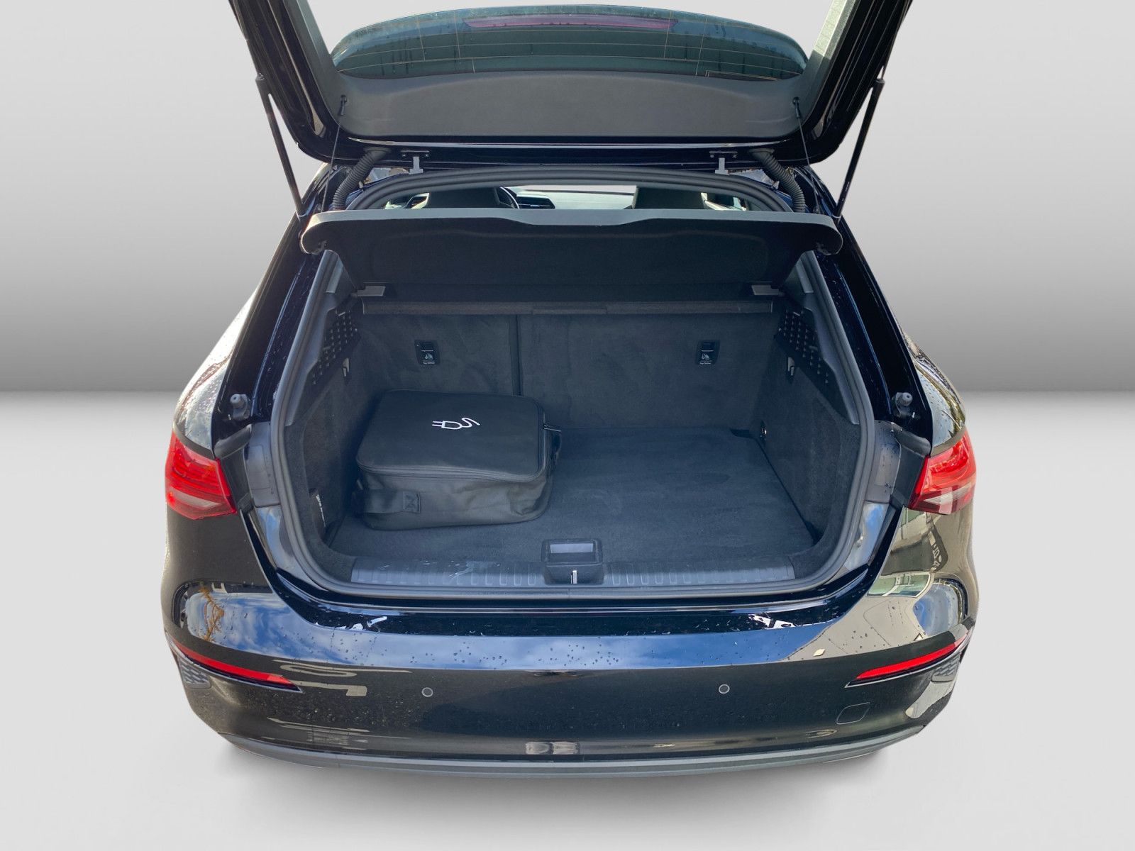 Audi A3 Sportback 40TFSIe S-tronic Virtual Sitzh LED