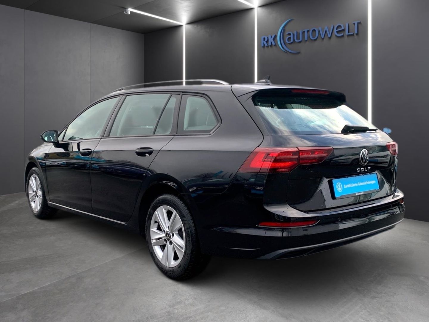 Volkswagen Golf Variant 8 VIII Life 1.5 TSI - Samsaru's Car Outlet