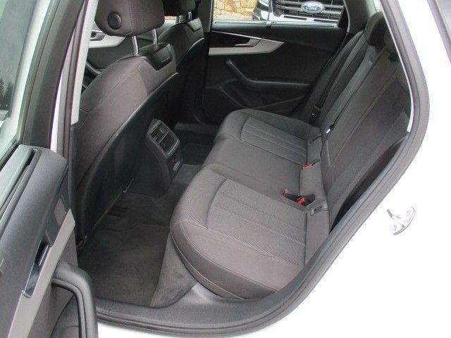 Audi A4 30 TDI S-tronic Avant - Samsaru's Car Outlet
