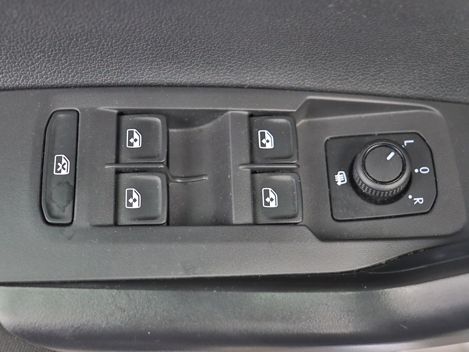 Volkswagen Taigo 1.0 l TSI - Samsaru's Car Outlet