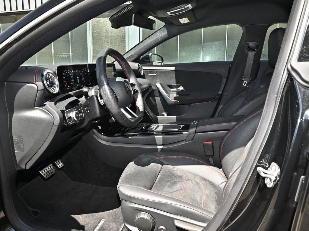 Mercedes-Benz CLA 250 SB 4M AMG Sport Premium - Samsaru's Car Outlet