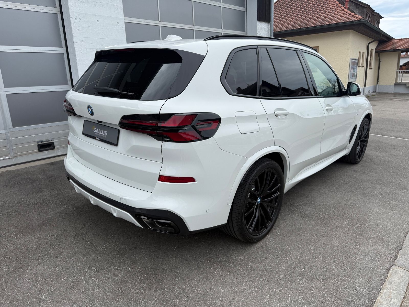 BMW X5 50e xDrive M Sport*LM-FELGEN 22"*KAMERA*