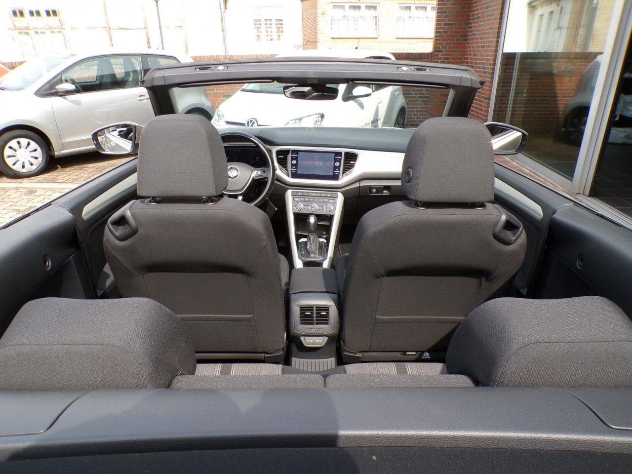 Volkswagen T-ROC CABRIOLET 1.5 TSI - Samsaru's Car Outlet