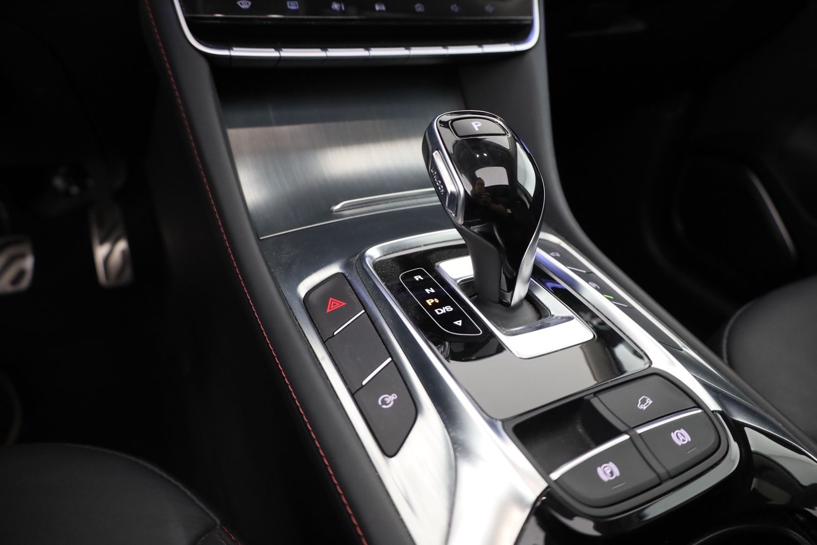 MG HS 1.5 T-GDI Luxury Aut. LED Navi Pano 360°