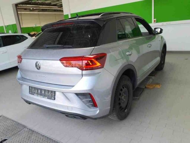 Volkswagen T-Roc 1.5 TSI R-Line DSG - Samsaru's Car Outlet