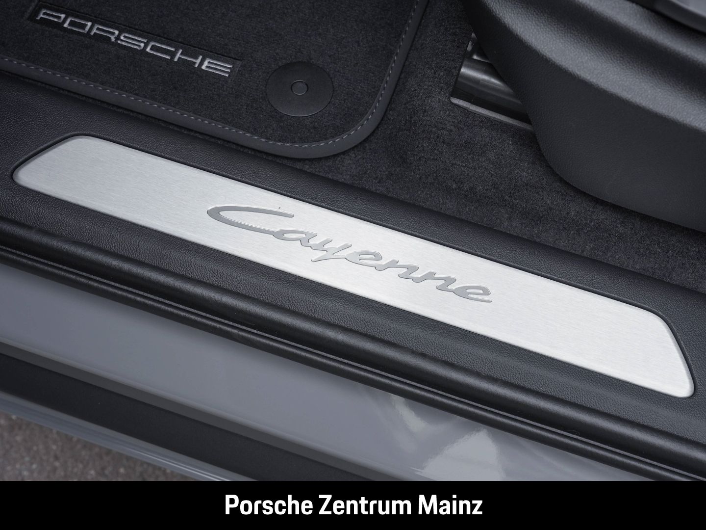 Porsche Cayenne E-Hybrid BOSE,Spo.Aga.,Pano.,HUD,Beif.Di