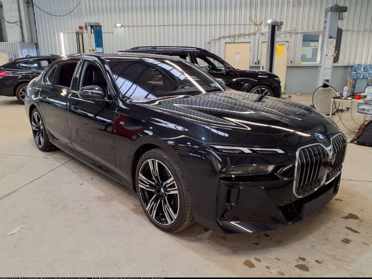 BMW 740d xDr M Sport Fond-Ent,StHz,SkyL,AHK,AktivL