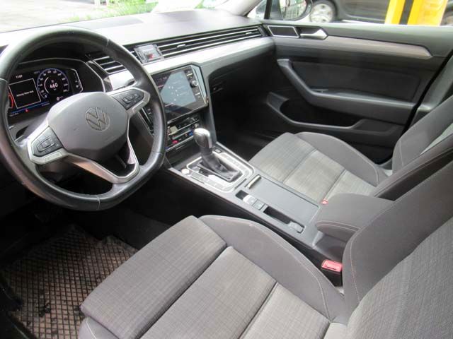 Volkswagen Passat Variant 2.0TDI DSG - Samsaru's Car Outlet