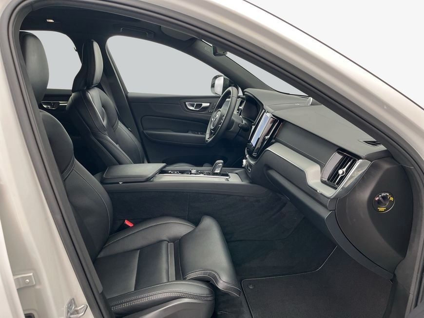 Volvo XC60 T6 AWD Recharge Geartronic RDesign