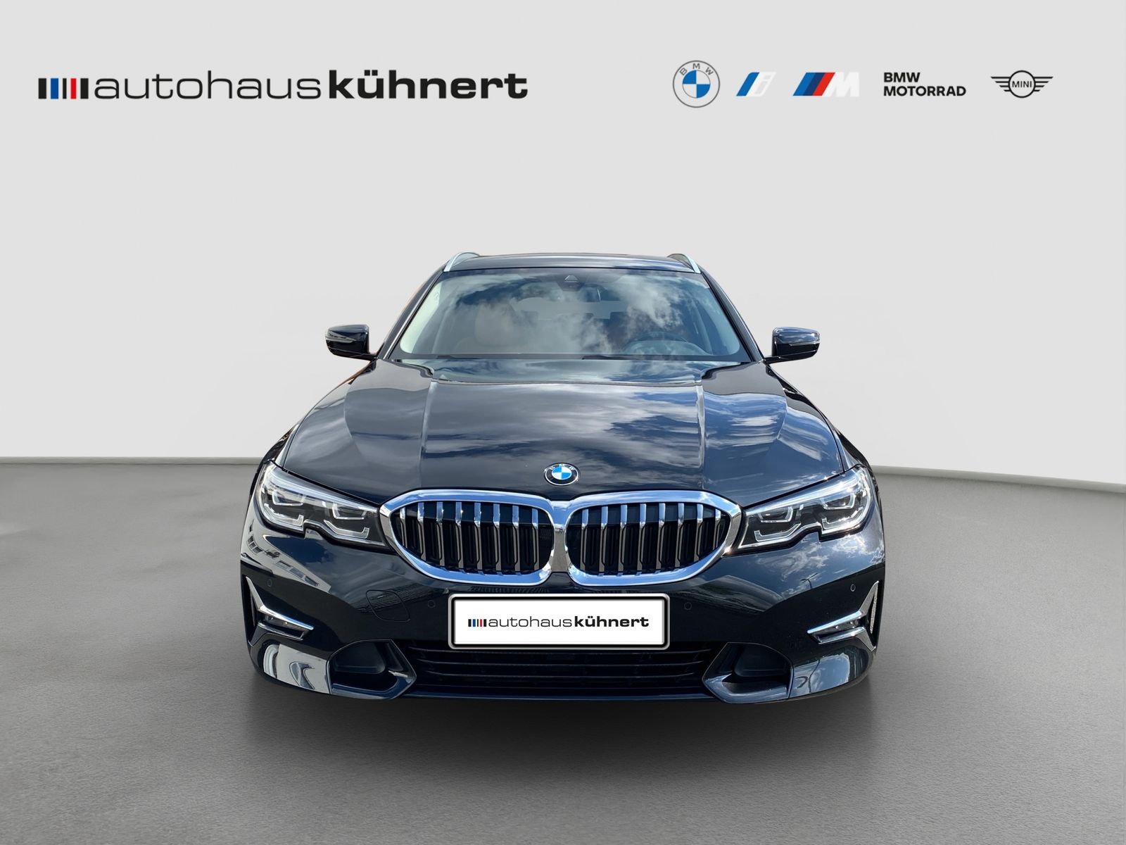 BMW 320i Touring Luxury Line - Samsaru's Car Outlet