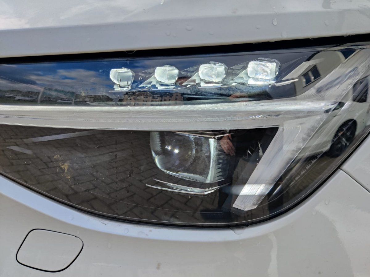 Volvo XC40 B3 Plus Dark 8-fach Aktionspreis