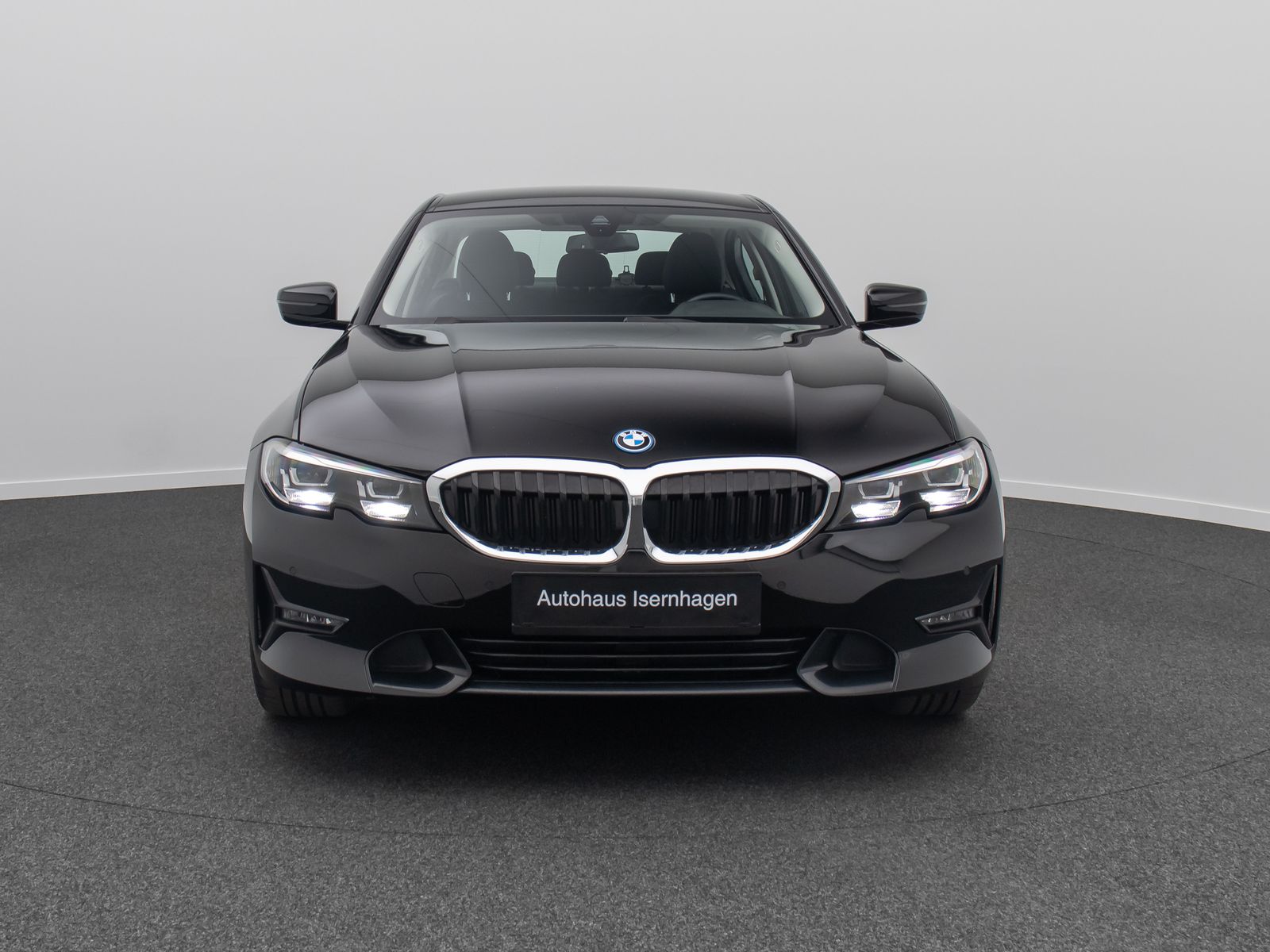 BMW 320e Sport Line - Samsaru's Car Outlet