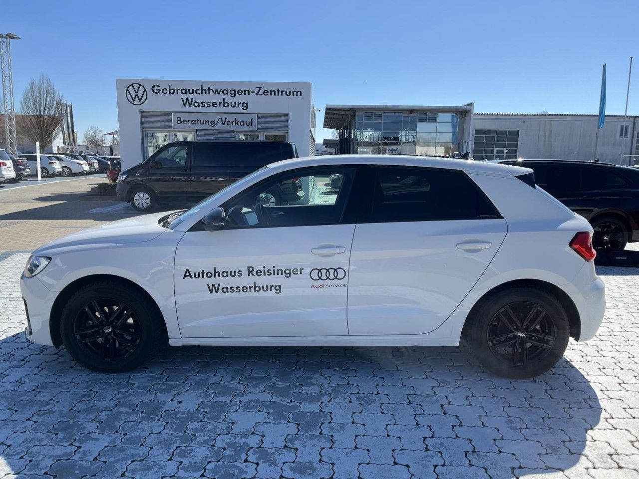 Audi A1 Sportback 1,0 TFSI Advanced S-Tronic - Samsaru's Car Outlet