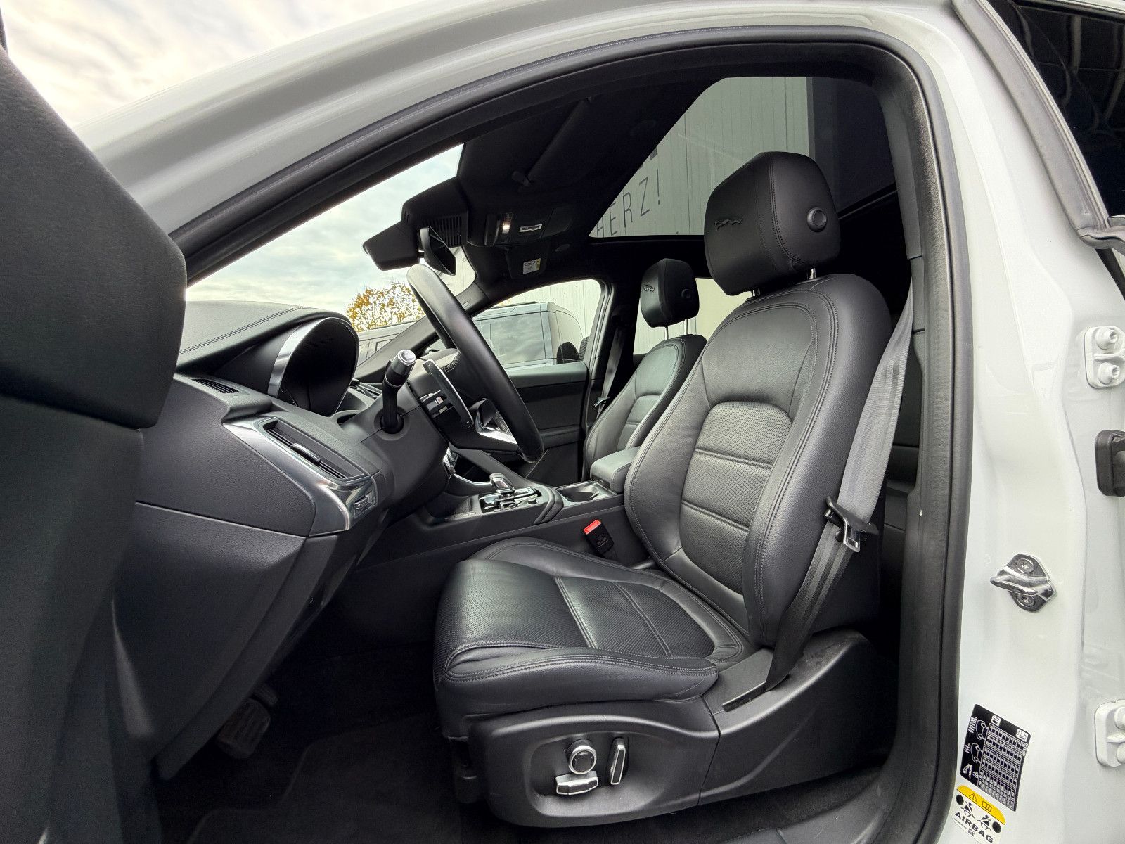 Jaguar E-Pace E-PACE S AWD/PANO/3d-KAMERA/LED/SHZ