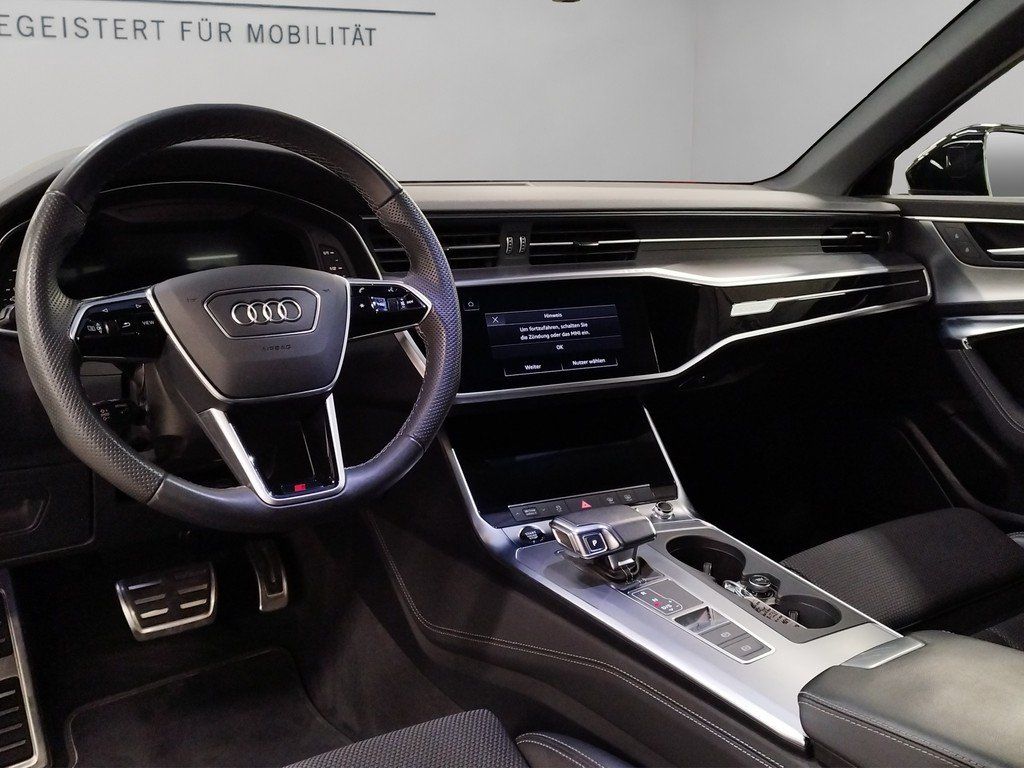 Audi A6 Avant 55 TFSIe qu. S tronic S line Pano Navi