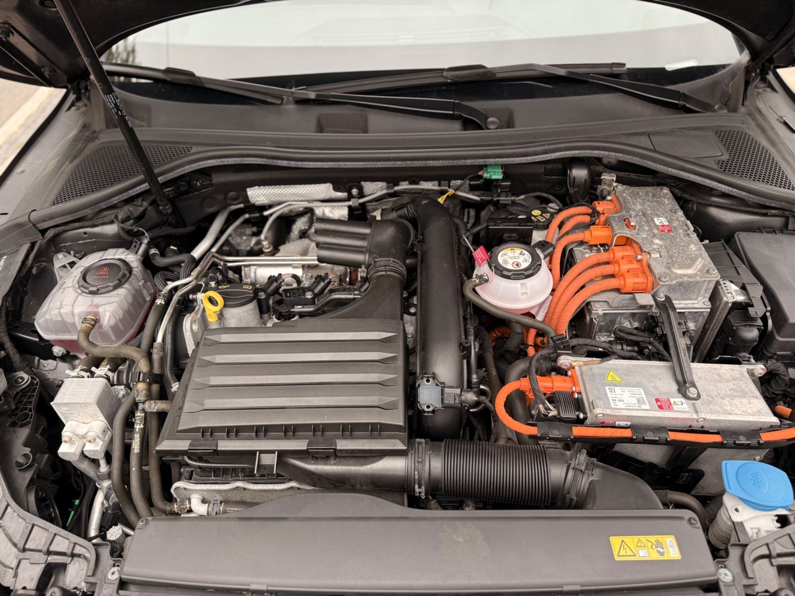 Audi A3 Sportback 40 TFSI e/AHK7ASIS/Org50Tkm