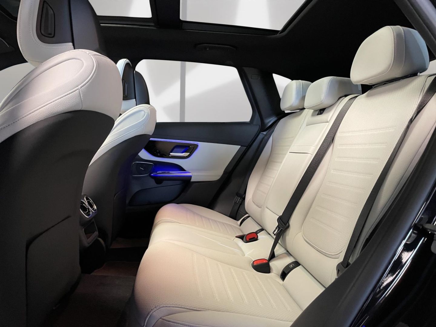 Mercedes-Benz GLC 220 d 4M EDITION AMG 20''PANO AHK DISTR 360°