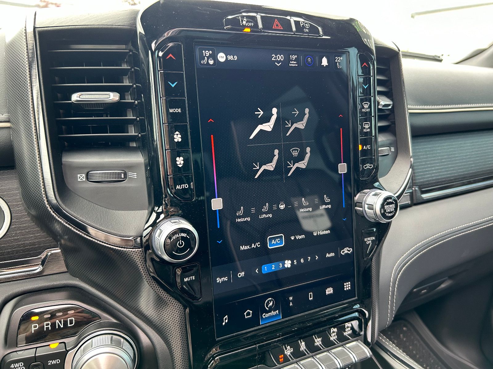 Dodge RAM 1500 Limited Night GRAIL LA CHANTI V8 VOLL