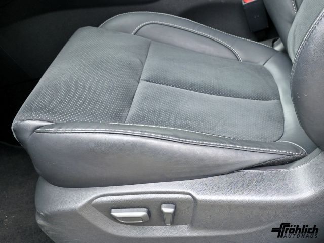 Mitsubishi Eclipse Cross Plug-In Hybrid 4WD Plus Select