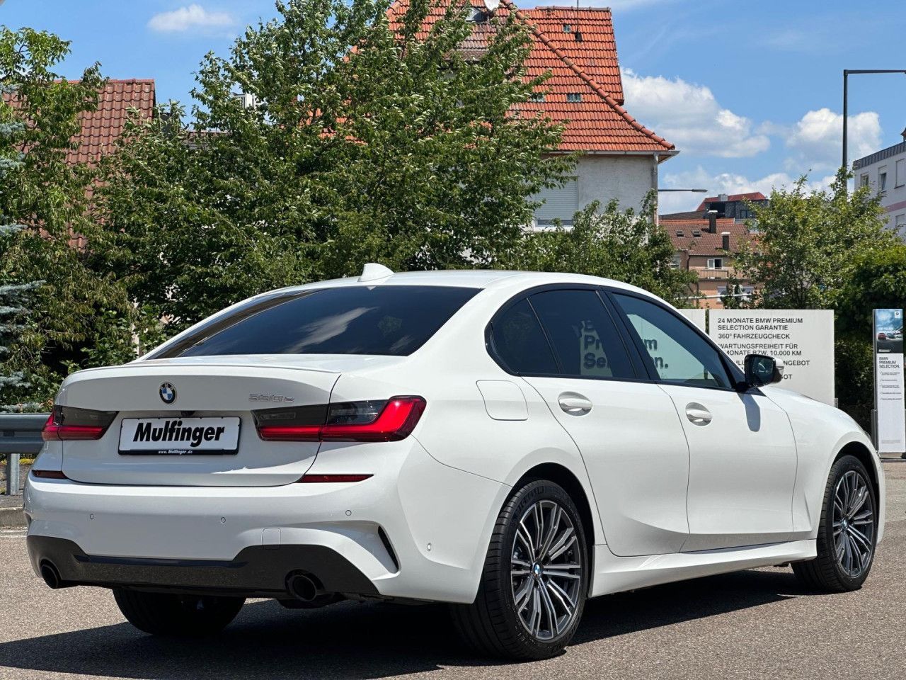 BMW 330e M Sport - Samsaru's Car Outlet