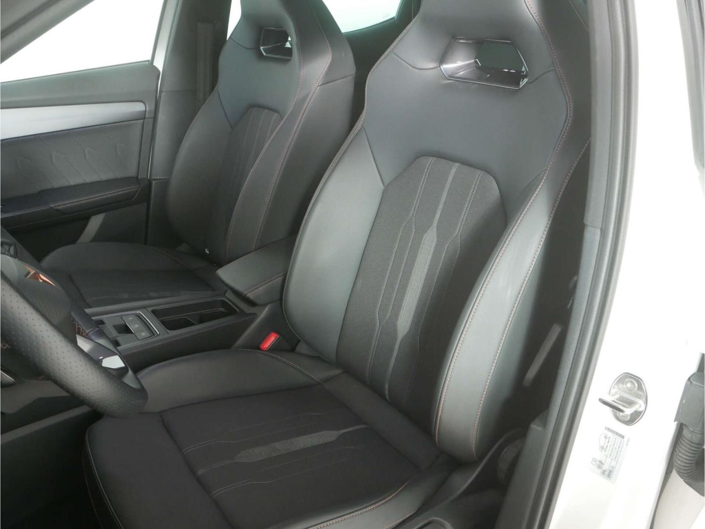 Cupra Formentor 1.4 e-Hybrid VZ AHK/SH/NAV/LED/Virt.