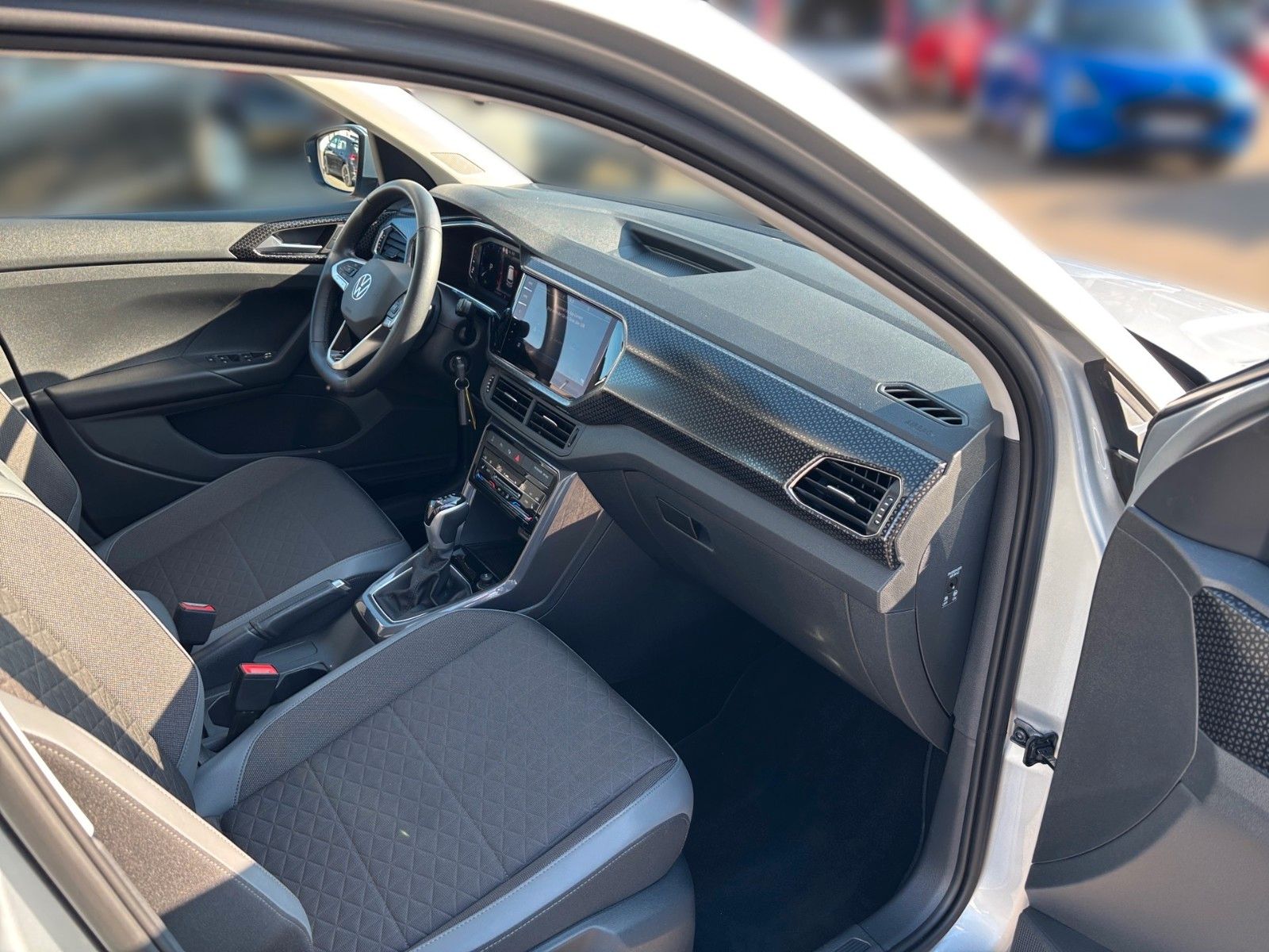 Volkswagen T-Cross Style - Samsaru's Car Outlet