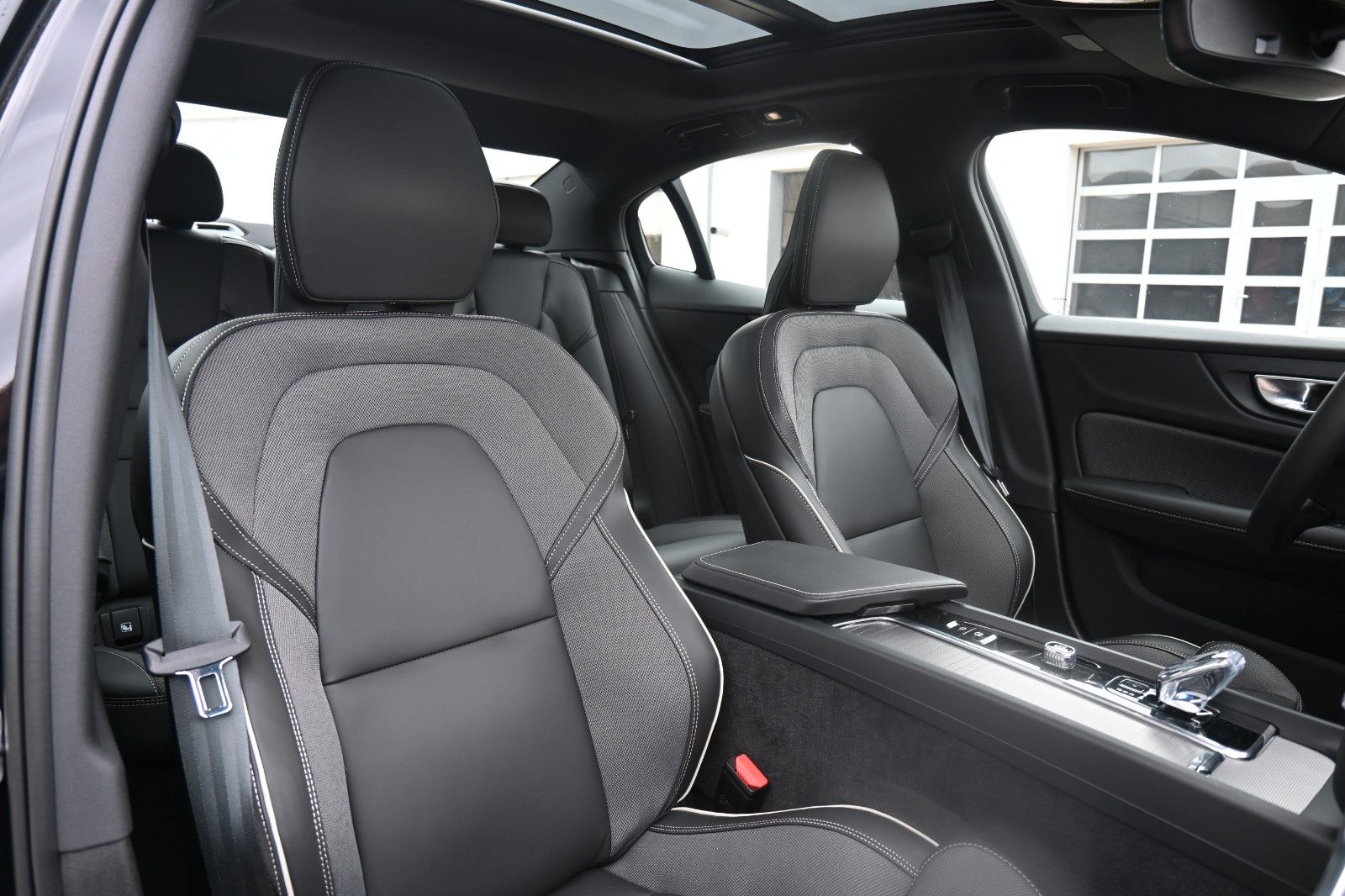 Volvo S60 B4 Benzin Plus Dark'STHZG*360°*PANO*