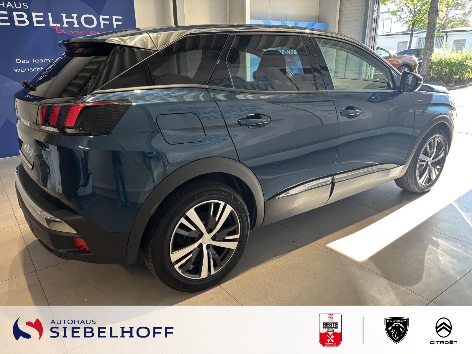 Peugeot 3008 Allure Hybrid 225 e-EAT8
