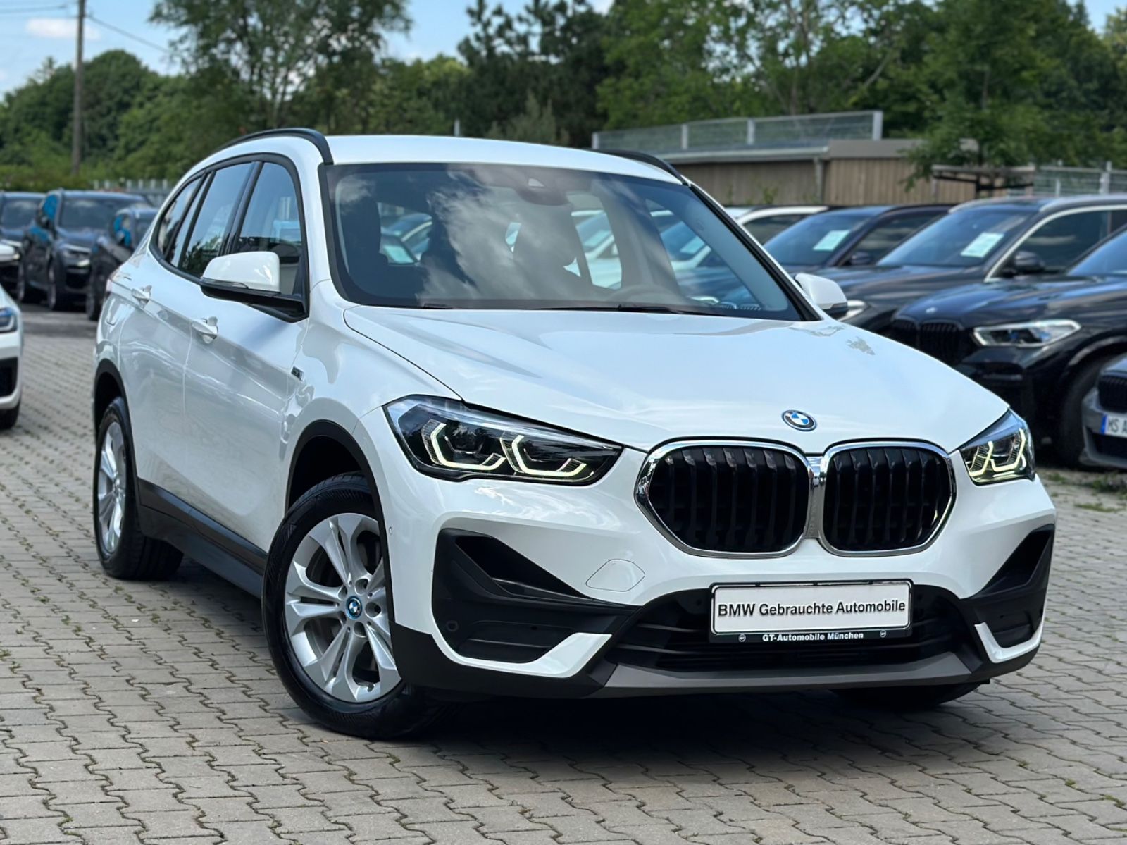 BMW X1 xDrive25e Aut. - Samsaru's Car Outlet
