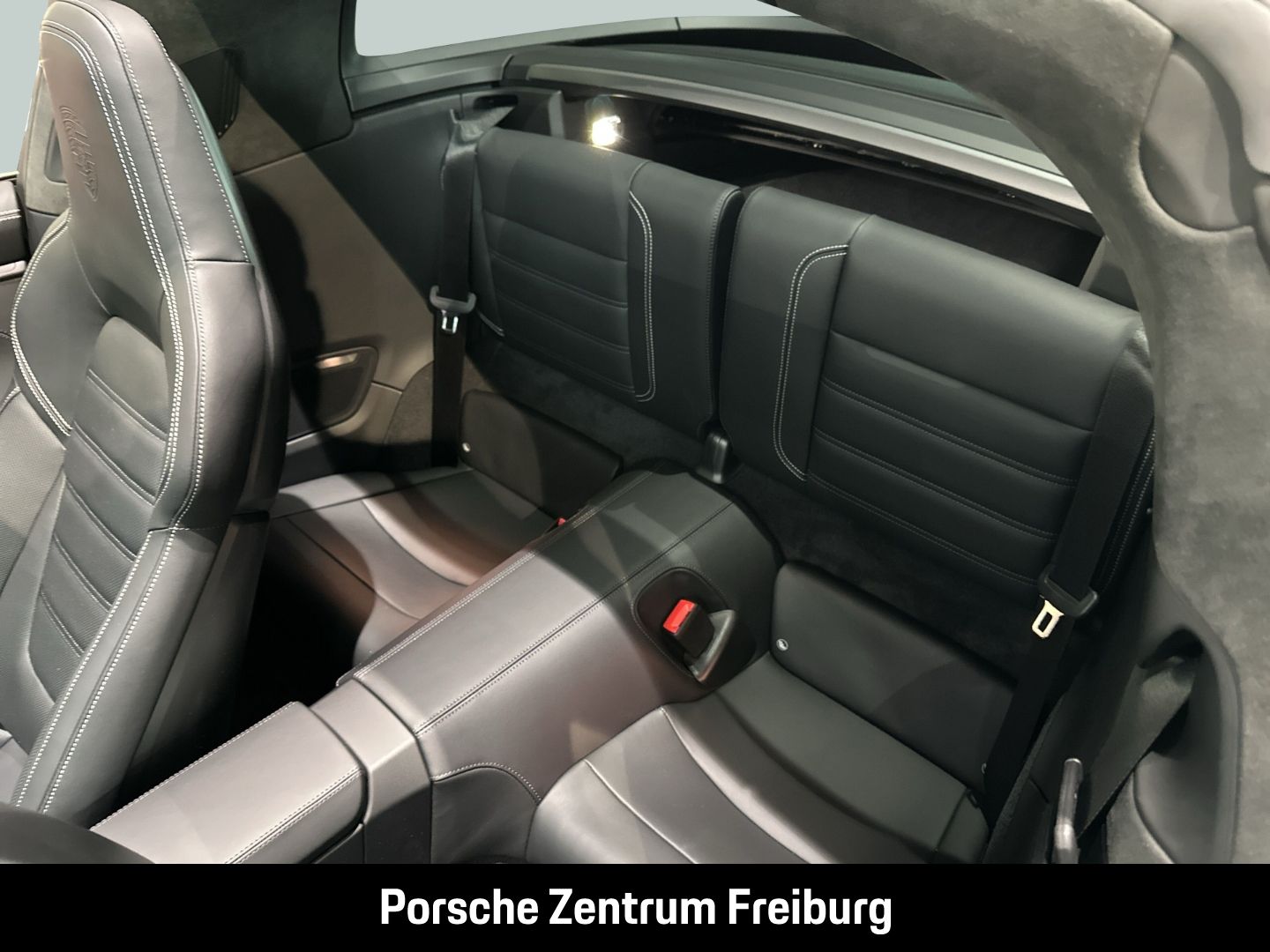 Porsche 992 911 Targa 4 GTS BOSE Sportabgasanlage LED
