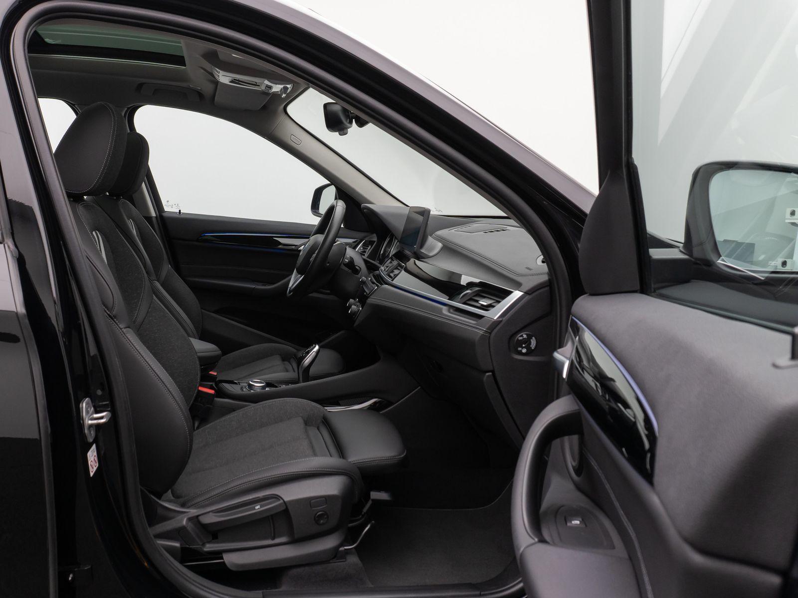 BMW X1 xD20i Sport Line - Samsaru's Car Outlet