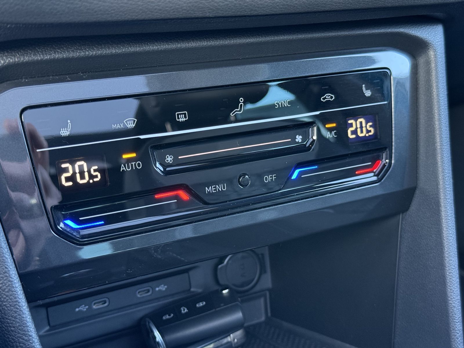 Volkswagen Tiguan R-Line 4-Motion,Pano,AHK,R-Kam,Matrix,ACC