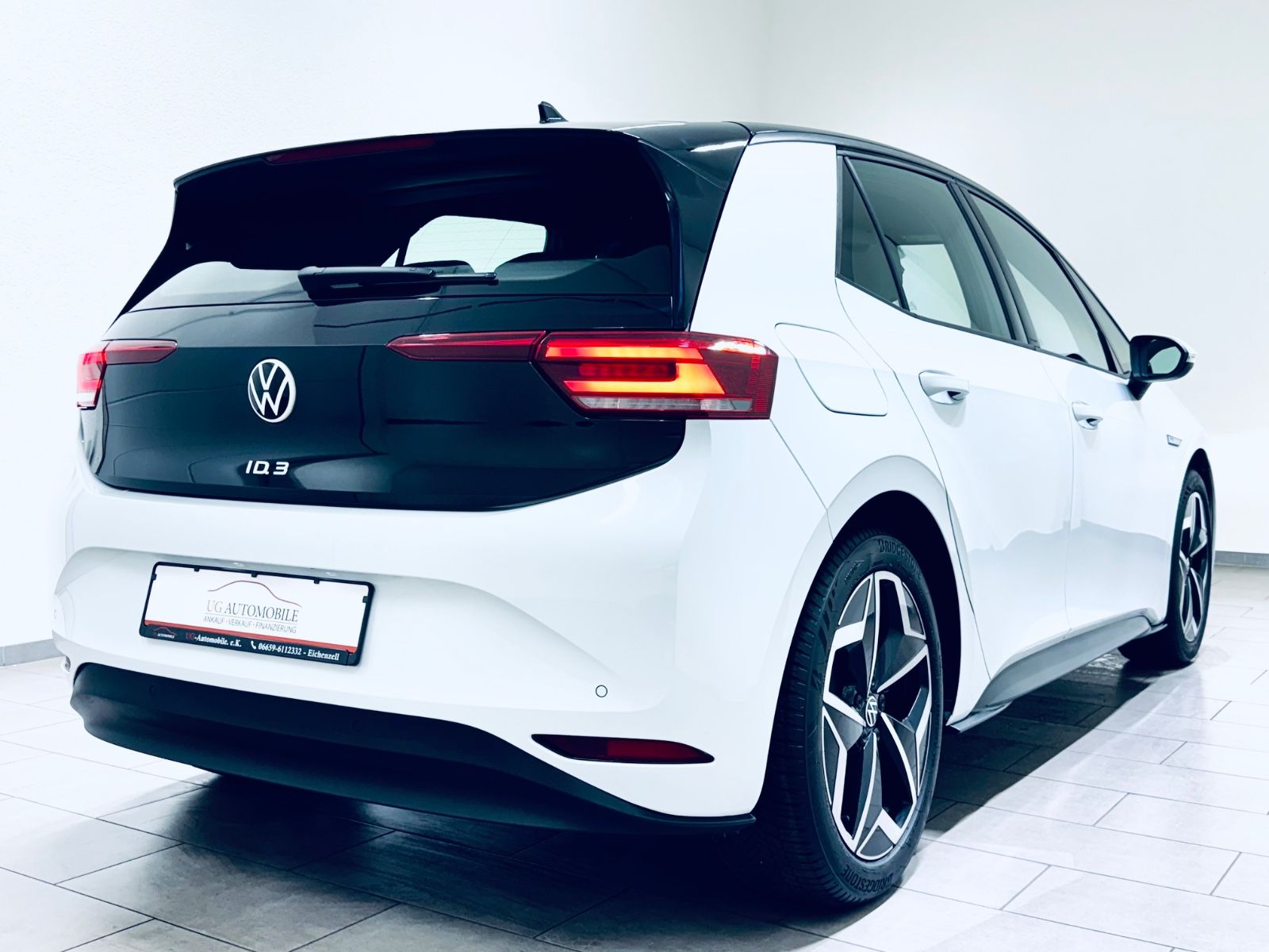 Volkswagen ID.3 Pro Performance 150 kW Life - Samsaru's Car Outlet
