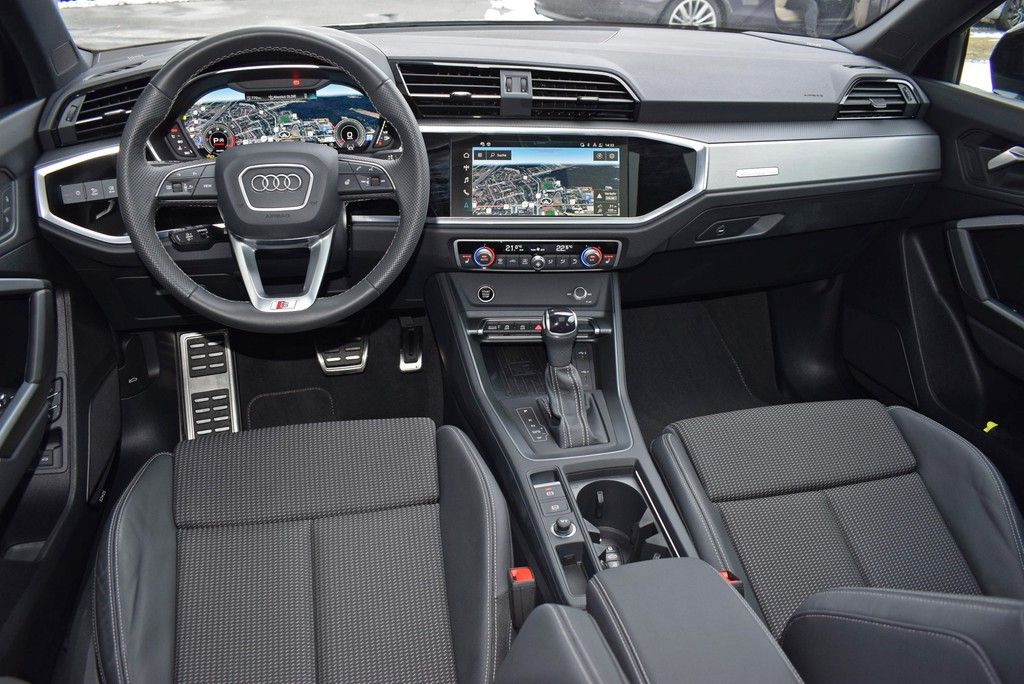 Audi Q3 Sportback 40 TDI qu/S-tr. *S-line*Matrix*AHK*