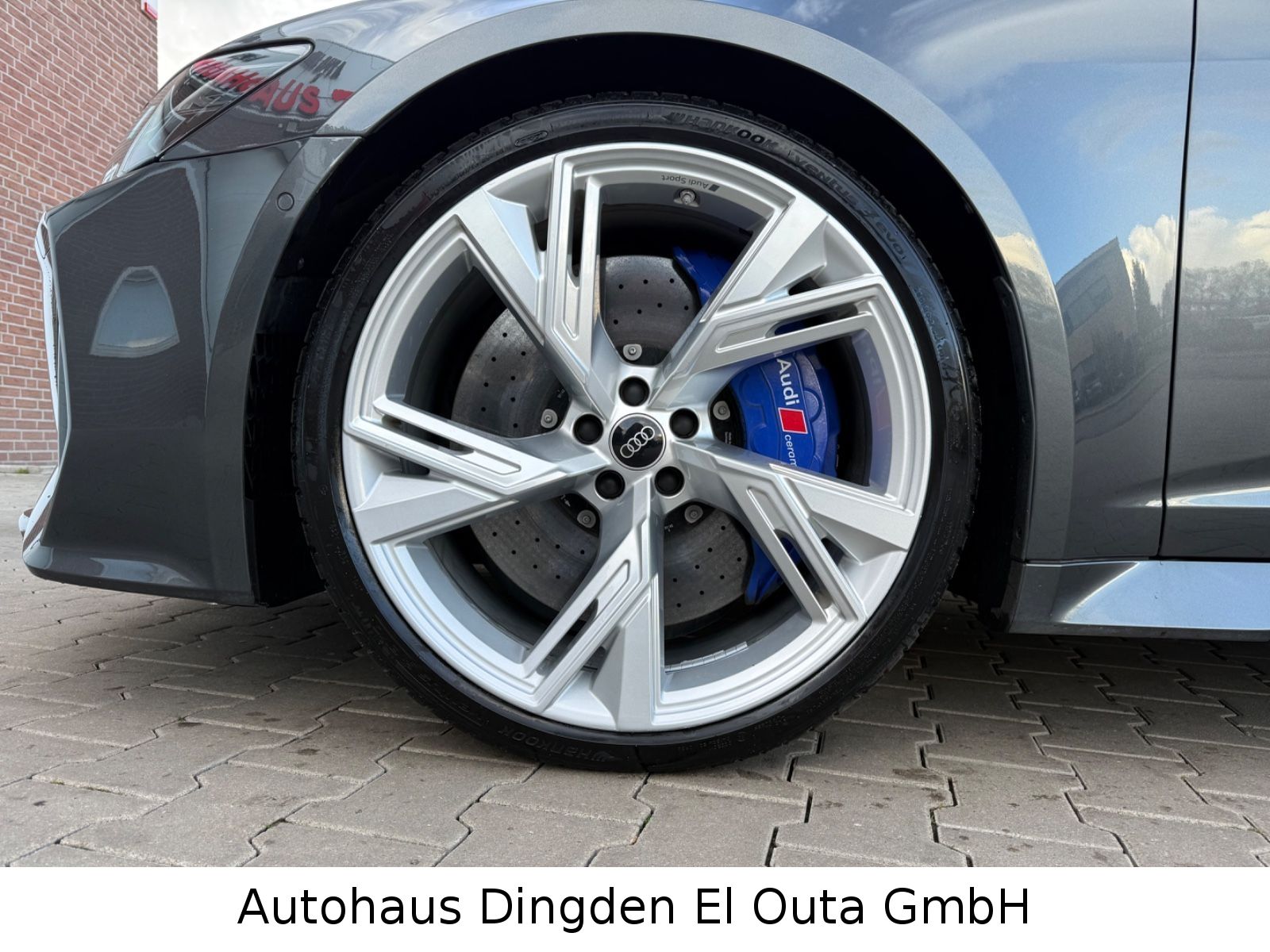 Audi RS6 Avant 4.0 TFSI quattro