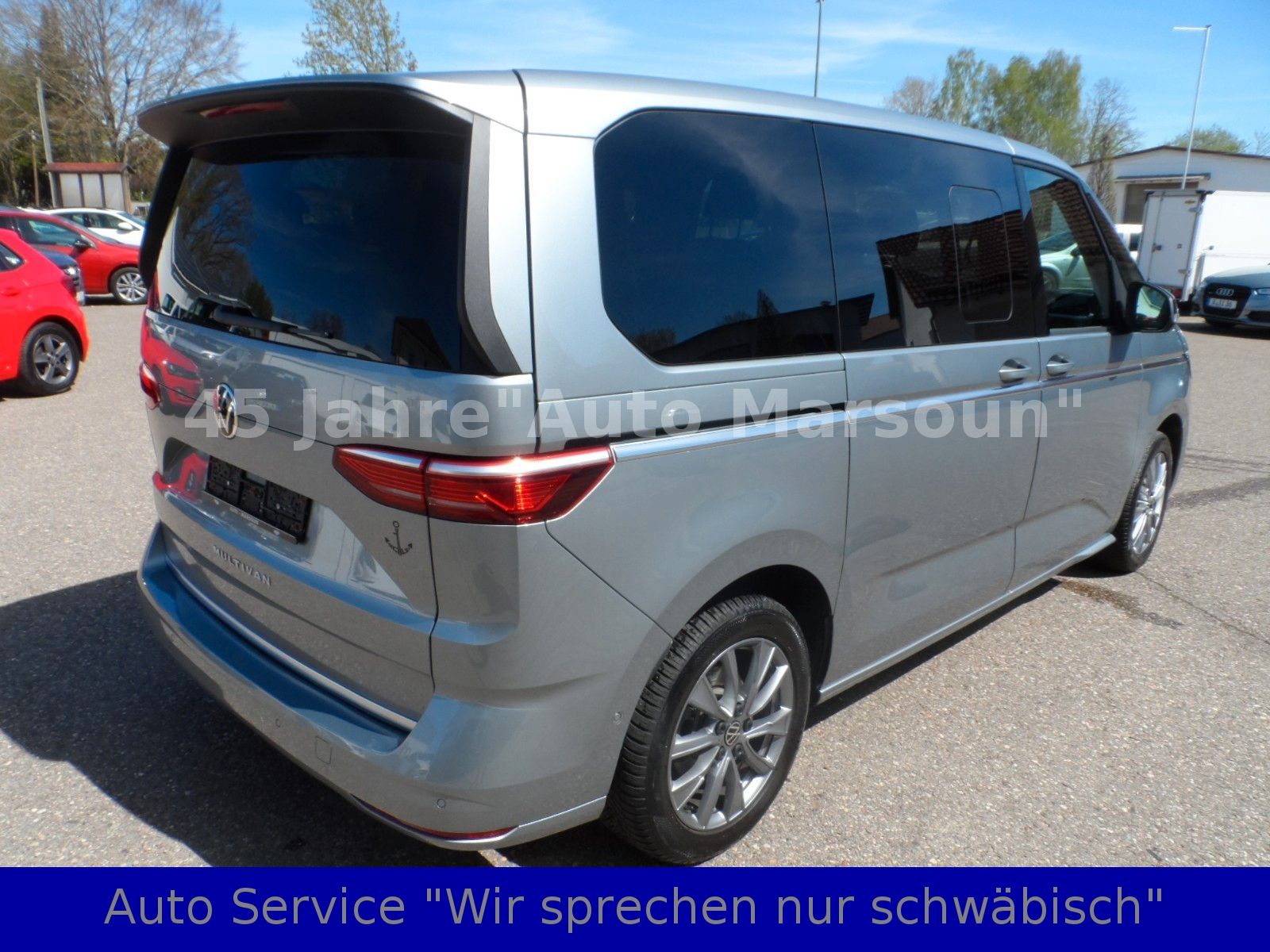 Volkswagen T7 Multivan Style - Samsaru's Car Outlet