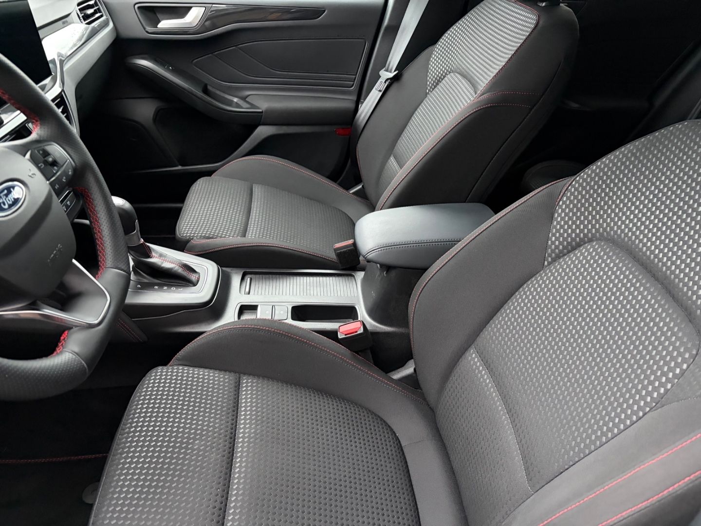 Ford Focus 1.0 EcoBoost Turnier ST-Line X Head-Up AHK