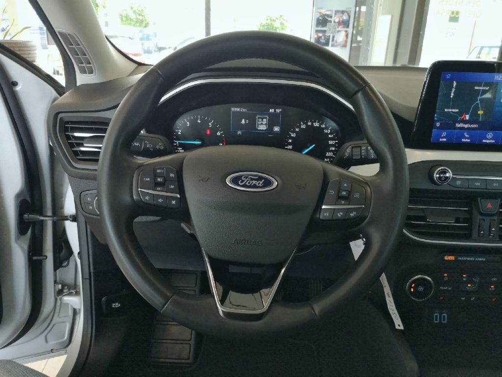 Ford Focus - Samsaru's Car Outlet